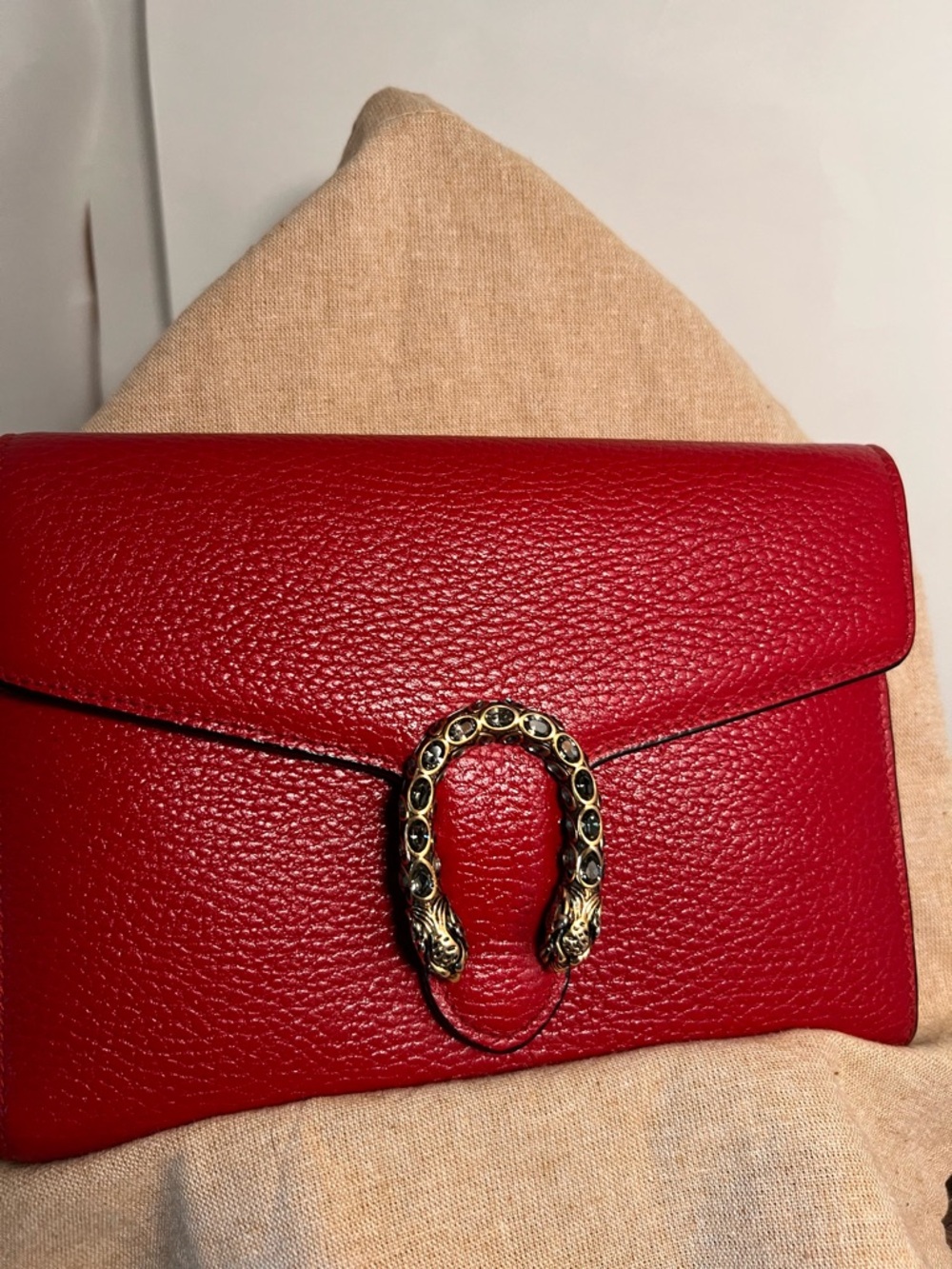 Gucci Red Leather Envelope Clutch with Gold-Tone Horsebit - Picture 1 of 9